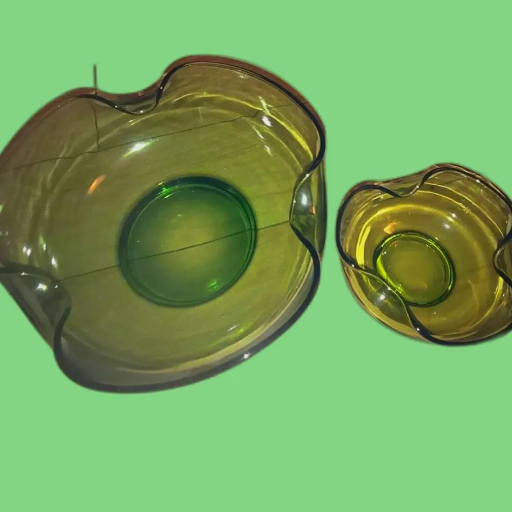 1970's Groovy Avocado Green Glass Chip & Dip‎ Scalloped Bowl Set Anchor Hocking